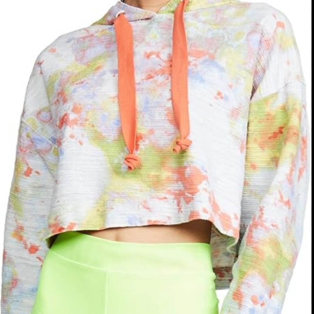 Free People  Thinking about you  Tie dye cropped hoodie.
